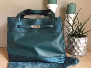 Lees meer over het artikel Agatha – Groen